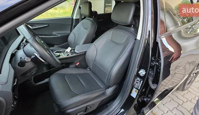 Черный Киа EV6, объемом двигателя 0 л и пробегом 21 тыс. км за 27999 $, фото 68 на Automoto.ua