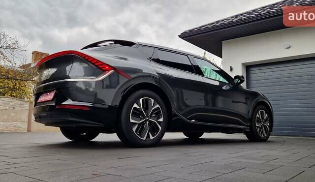 Черный Киа EV6, объемом двигателя 0 л и пробегом 76 тыс. км за 23900 $, фото 74 на Automoto.ua