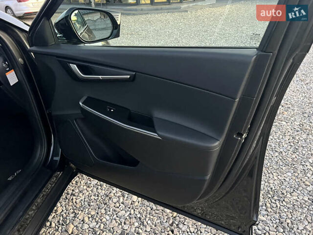Черный Киа EV6, объемом двигателя 0 л и пробегом 28 тыс. км за 24500 $, фото 25 на Automoto.ua