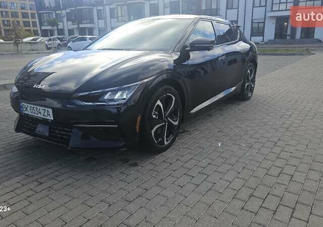 Черный Киа EV6, объемом двигателя 0 л и пробегом 29 тыс. км за 28900 $, фото 3 на Automoto.ua