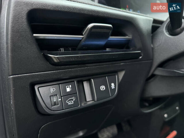 Черный Киа EV6, объемом двигателя 0 л и пробегом 77 тыс. км за 26000 $, фото 21 на Automoto.ua