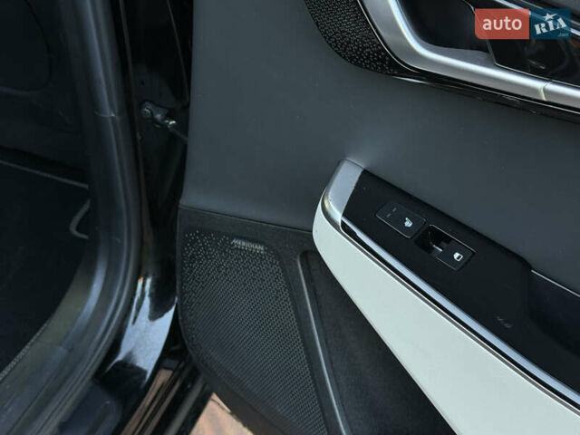 Черный Киа EV6, объемом двигателя 0 л и пробегом 80 тыс. км за 22900 $, фото 92 на Automoto.ua