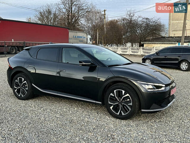 Черный Киа EV6, объемом двигателя 0 л и пробегом 28 тыс. км за 24500 $, фото 2 на Automoto.ua
