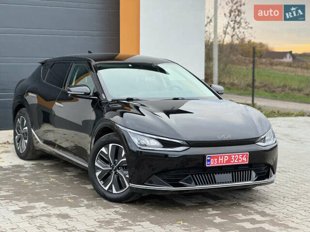 Черный Киа EV6, объемом двигателя 0 л и пробегом 77 тыс. км за 26000 $, фото 1 на Automoto.ua