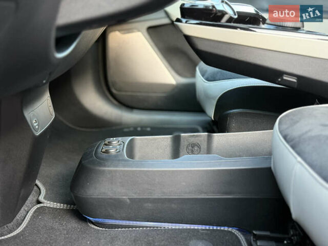Черный Киа EV6, объемом двигателя 0 л и пробегом 80 тыс. км за 22900 $, фото 42 на Automoto.ua