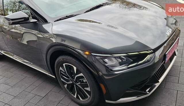 Черный Киа EV6, объемом двигателя 0 л и пробегом 76 тыс. км за 23900 $, фото 44 на Automoto.ua