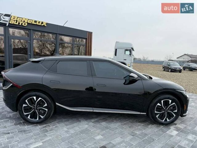 Чорний Кіа EV6, об'ємом двигуна 0 л та пробігом 7 тис. км за 26999 $, фото 7 на Automoto.ua