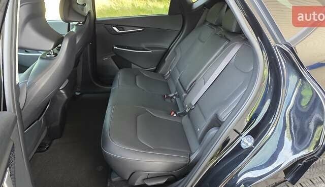 Черный Киа EV6, объемом двигателя 0 л и пробегом 21 тыс. км за 27999 $, фото 75 на Automoto.ua