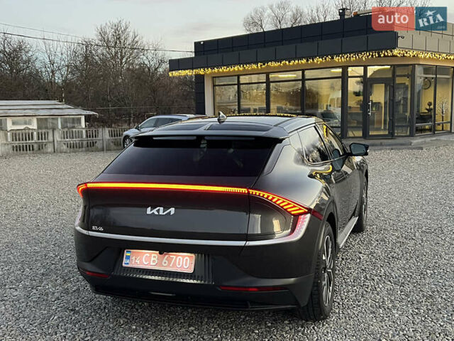 Черный Киа EV6, объемом двигателя 0 л и пробегом 28 тыс. км за 24500 $, фото 7 на Automoto.ua