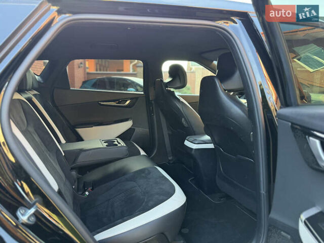 Черный Киа EV6, объемом двигателя 0 л и пробегом 80 тыс. км за 22900 $, фото 101 на Automoto.ua