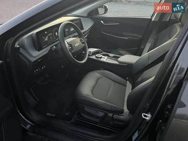 Черный Киа EV6, объемом двигателя 0 л и пробегом 28 тыс. км за 24500 $, фото 38 на Automoto.ua