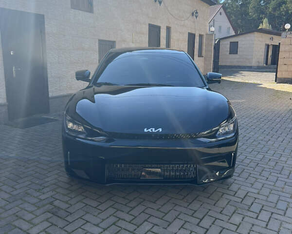 Черный Киа EV6, объемом двигателя 0 л и пробегом 27 тыс. км за 35000 $, фото 1 на Automoto.ua