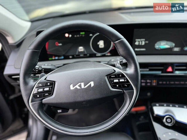 Черный Киа EV6, объемом двигателя 0 л и пробегом 77 тыс. км за 26000 $, фото 22 на Automoto.ua