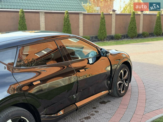 Черный Киа EV6, объемом двигателя 0 л и пробегом 80 тыс. км за 22900 $, фото 27 на Automoto.ua
