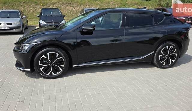 Черный Киа EV6, объемом двигателя 0 л и пробегом 21 тыс. км за 27999 $, фото 40 на Automoto.ua