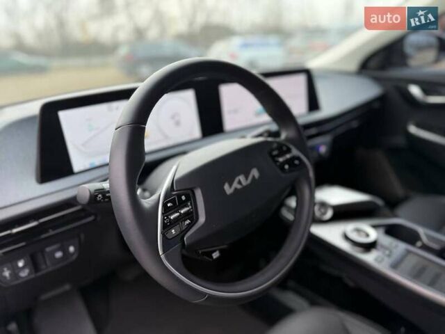 Чорний Кіа EV6, об'ємом двигуна 0 л та пробігом 7 тис. км за 26999 $, фото 15 на Automoto.ua