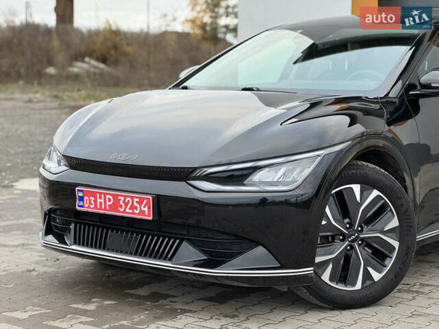 Черный Киа EV6, объемом двигателя 0 л и пробегом 77 тыс. км за 26000 $, фото 5 на Automoto.ua