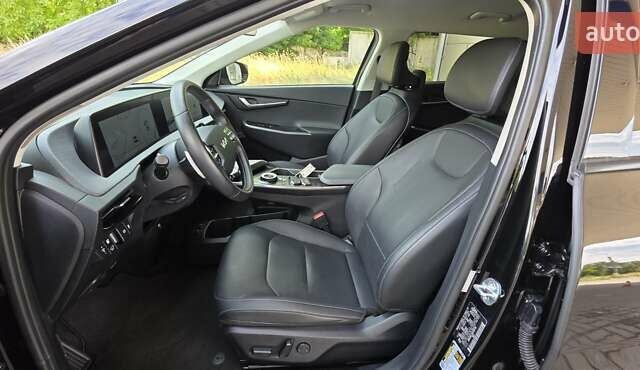 Черный Киа EV6, объемом двигателя 0 л и пробегом 21 тыс. км за 27999 $, фото 65 на Automoto.ua