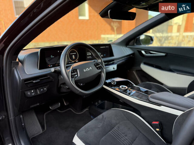 Черный Киа EV6, объемом двигателя 0 л и пробегом 80 тыс. км за 22900 $, фото 40 на Automoto.ua