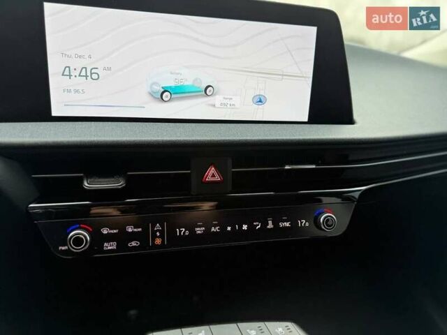 Чорний Кіа EV6, об'ємом двигуна 0 л та пробігом 7 тис. км за 26999 $, фото 19 на Automoto.ua