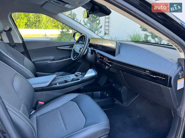 Черный Киа EV6, объемом двигателя 0 л и пробегом 82 тыс. км за 26100 $, фото 18 на Automoto.ua