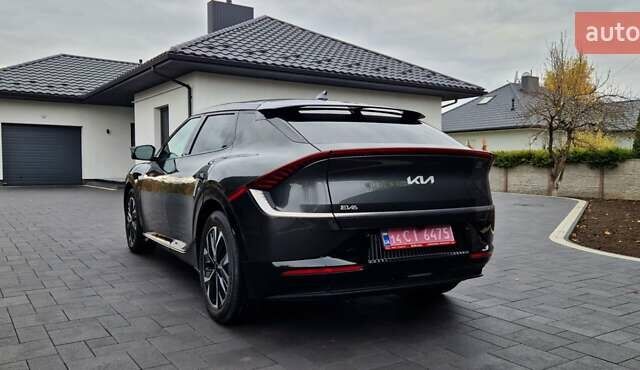 Черный Киа EV6, объемом двигателя 0 л и пробегом 76 тыс. км за 23900 $, фото 8 на Automoto.ua