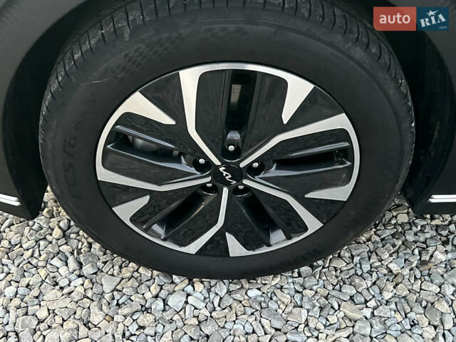 Черный Киа EV6, объемом двигателя 0 л и пробегом 28 тыс. км за 24500 $, фото 17 на Automoto.ua