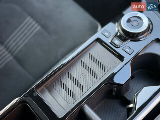 Черный Киа EV6, объемом двигателя 0 л и пробегом 80 тыс. км за 22900 $, фото 60 на Automoto.ua