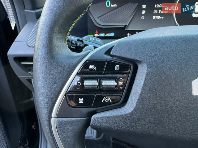 Черный Киа EV6, объемом двигателя 0 л и пробегом 49 тыс. км за 34500 $, фото 59 на Automoto.ua