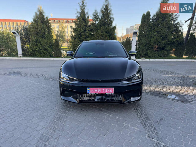 Черный Киа EV6, объемом двигателя 0 л и пробегом 49 тыс. км за 34500 $, фото 2 на Automoto.ua