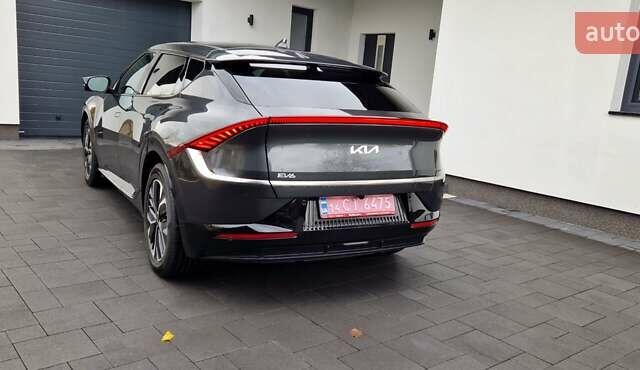 Черный Киа EV6, объемом двигателя 0 л и пробегом 76 тыс. км за 23900 $, фото 66 на Automoto.ua
