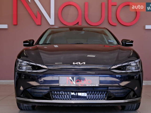 Черный Киа EV6, объемом двигателя 0 л и пробегом 29 тыс. км за 24900 $, фото 2 на Automoto.ua