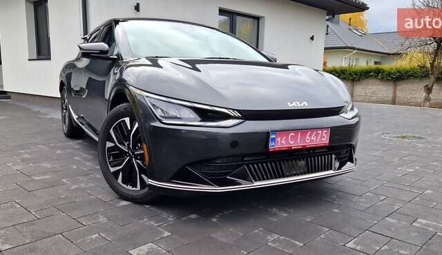 Черный Киа EV6, объемом двигателя 0 л и пробегом 76 тыс. км за 23900 $, фото 32 на Automoto.ua