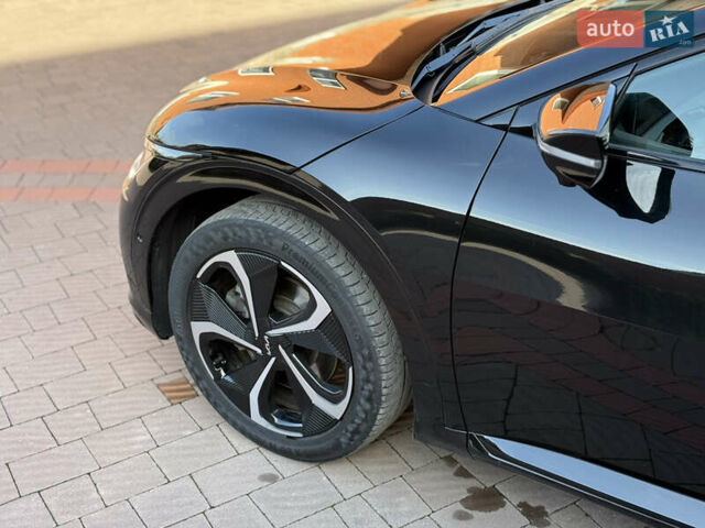 Черный Киа EV6, объемом двигателя 0 л и пробегом 80 тыс. км за 22900 $, фото 4 на Automoto.ua
