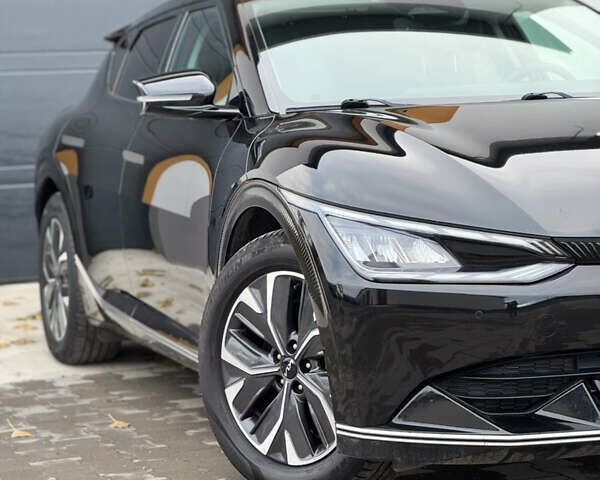 Черный Киа EV6, объемом двигателя 0 л и пробегом 77 тыс. км за 26000 $, фото 8 на Automoto.ua