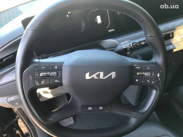 Черный Киа EV6, объемом двигателя 0 л и пробегом 23 тыс. км за 43590 $, фото 9 на Automoto.ua