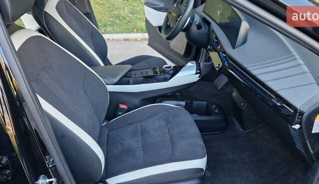 Чорний Кіа EV6, об'ємом двигуна 0 л та пробігом 21 тис. км за 27000 $, фото 21 на Automoto.ua