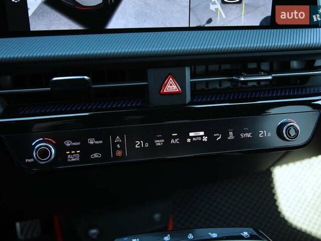 Черный Киа EV6, объемом двигателя 0 л и пробегом 5 тыс. км за 33300 $, фото 16 на Automoto.ua