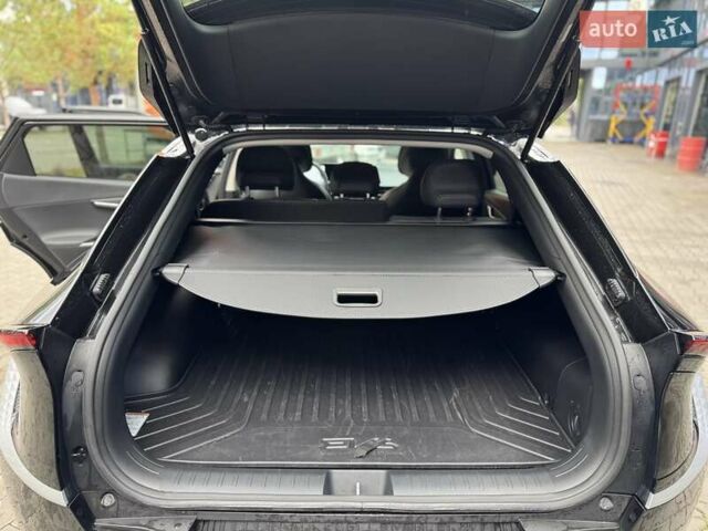 Черный Киа EV6, объемом двигателя 0 л и пробегом 3 тыс. км за 28500 $, фото 16 на Automoto.ua