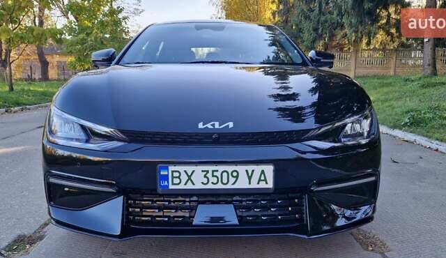 Чорний Кіа EV6, об'ємом двигуна 0 л та пробігом 21 тис. км за 27000 $, фото 4 на Automoto.ua