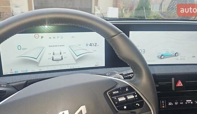 Черный Киа EV6, объемом двигателя 0 л и пробегом 8 тыс. км за 26650 $, фото 8 на Automoto.ua