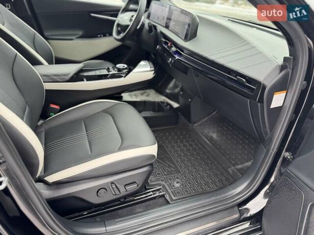 Черный Киа EV6, объемом двигателя 0 л и пробегом 11 тыс. км за 29999 $, фото 26 на Automoto.ua
