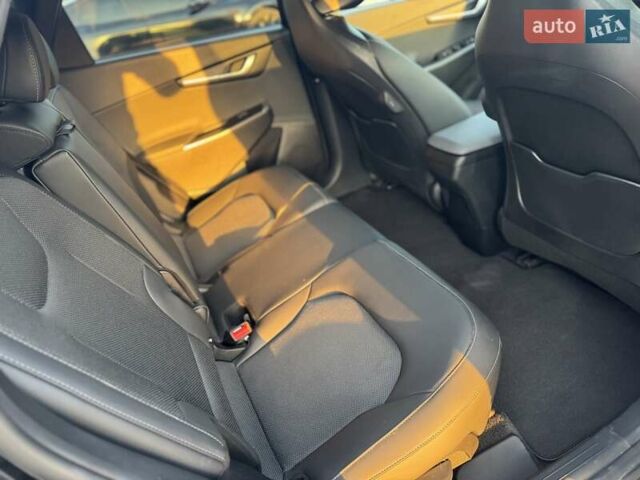 Черный Киа EV6, объемом двигателя 0 л и пробегом 4 тыс. км за 28500 $, фото 17 на Automoto.ua
