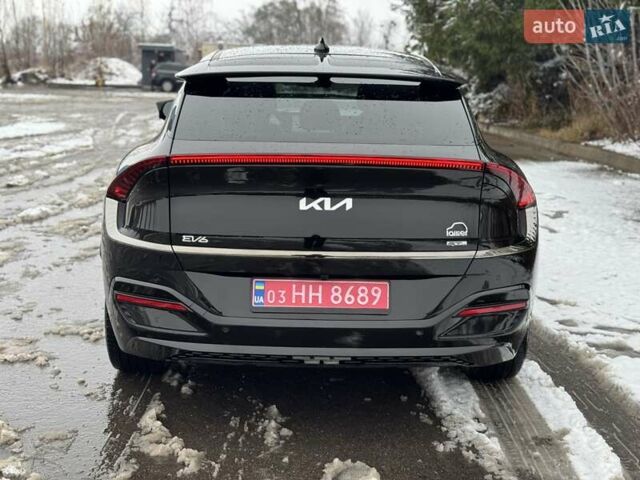 Черный Киа EV6, объемом двигателя 0 л и пробегом 11 тыс. км за 29999 $, фото 4 на Automoto.ua