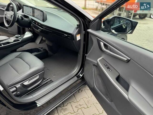 Черный Киа EV6, объемом двигателя 0 л и пробегом 3 тыс. км за 28500 $, фото 20 на Automoto.ua