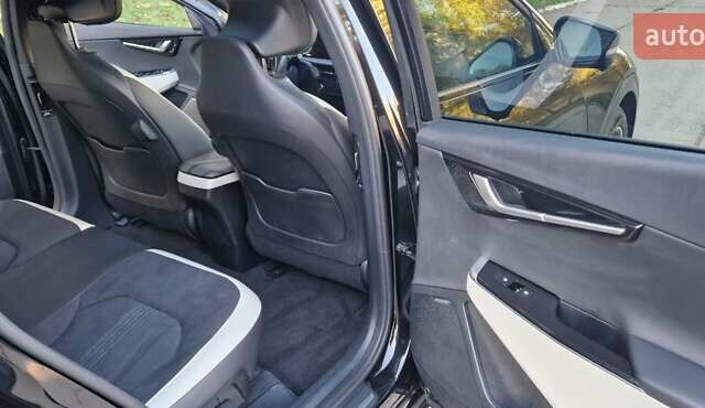 Чорний Кіа EV6, об'ємом двигуна 0 л та пробігом 21 тис. км за 27000 $, фото 18 на Automoto.ua