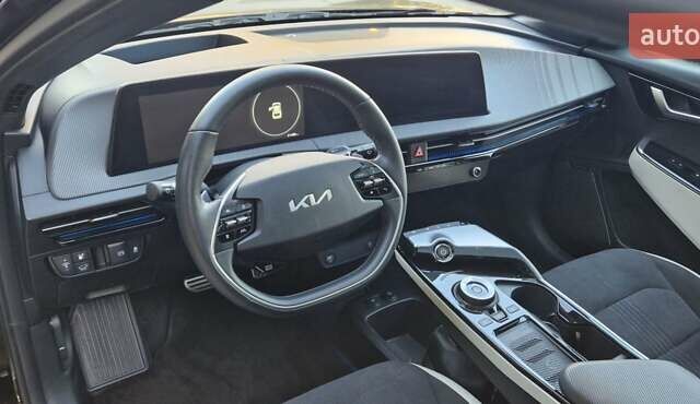 Чорний Кіа EV6, об'ємом двигуна 0 л та пробігом 21 тис. км за 27000 $, фото 11 на Automoto.ua
