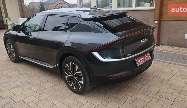 Черный Киа EV6, объемом двигателя 0 л и пробегом 8 тыс. км за 26650 $, фото 6 на Automoto.ua