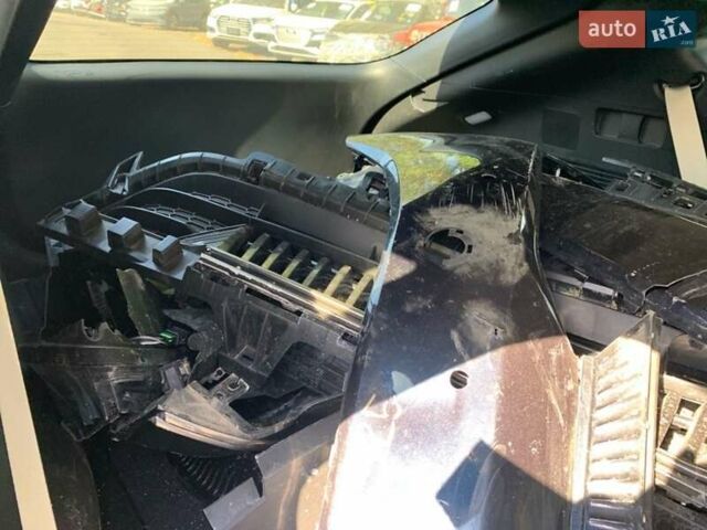 Черный Киа EV6, объемом двигателя 0 л и пробегом 45 тыс. км за 8200 $, фото 18 на Automoto.ua