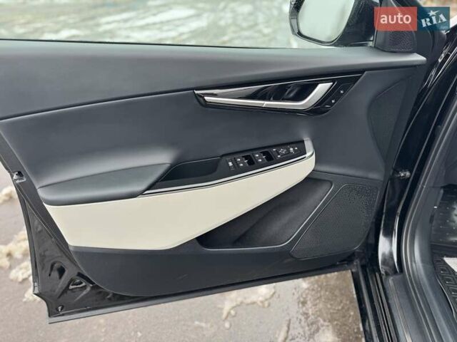 Черный Киа EV6, объемом двигателя 0 л и пробегом 11 тыс. км за 29999 $, фото 14 на Automoto.ua